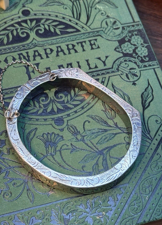 Vintage 925 Siam Silver Chased Hinged Bangle Bracelet Safety Chain 6.5”