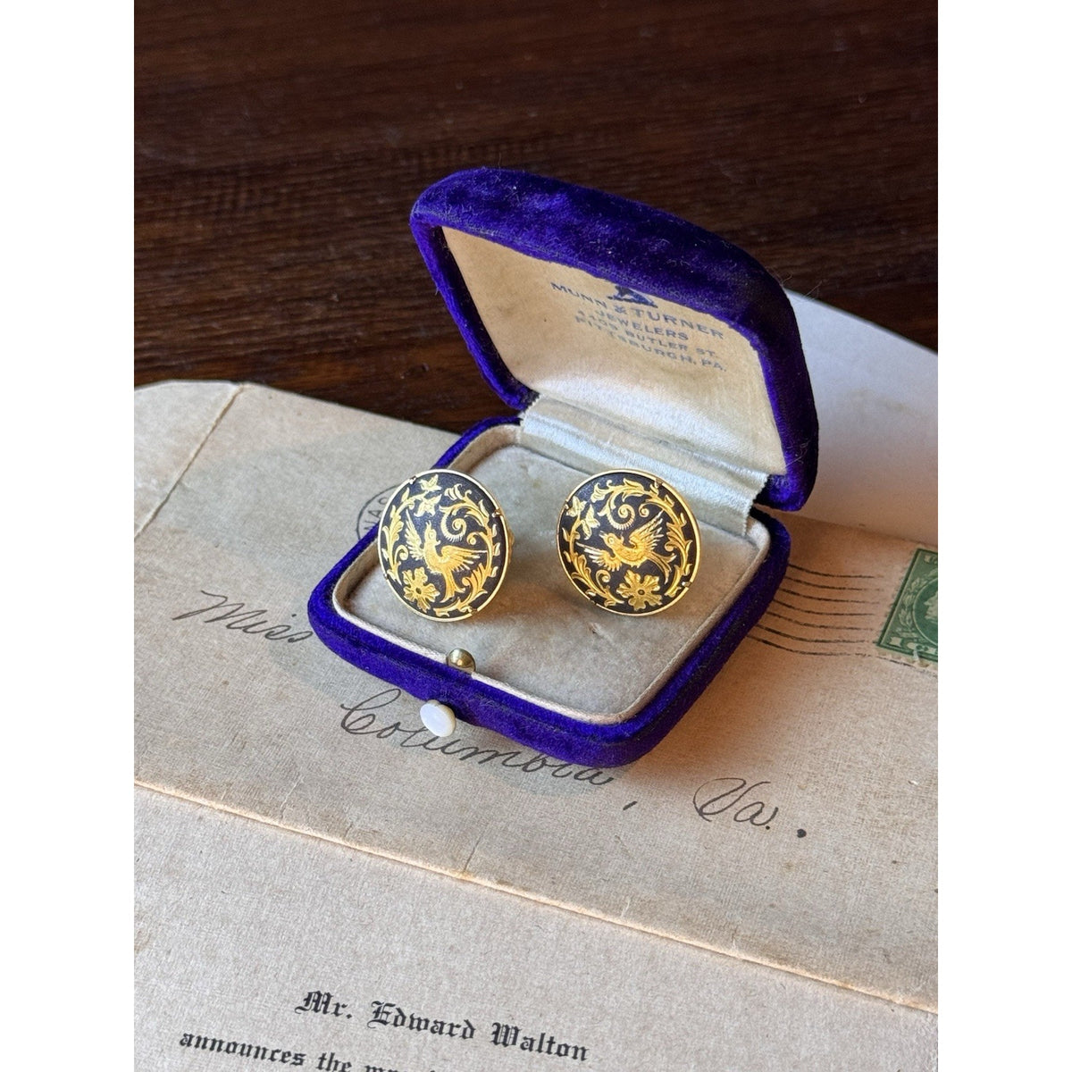 Spanish Damascene Clip On Earrings Round Bird Floral Black Goldtone .75”