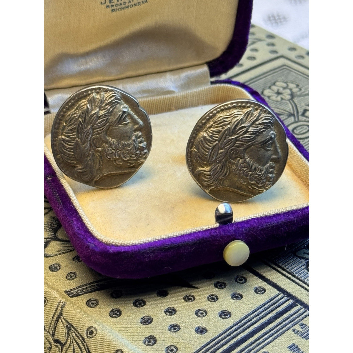 800 Silver Cufflinks Zeus Coin Gold Wash Greek Mythology Round Vintage .87” Pair