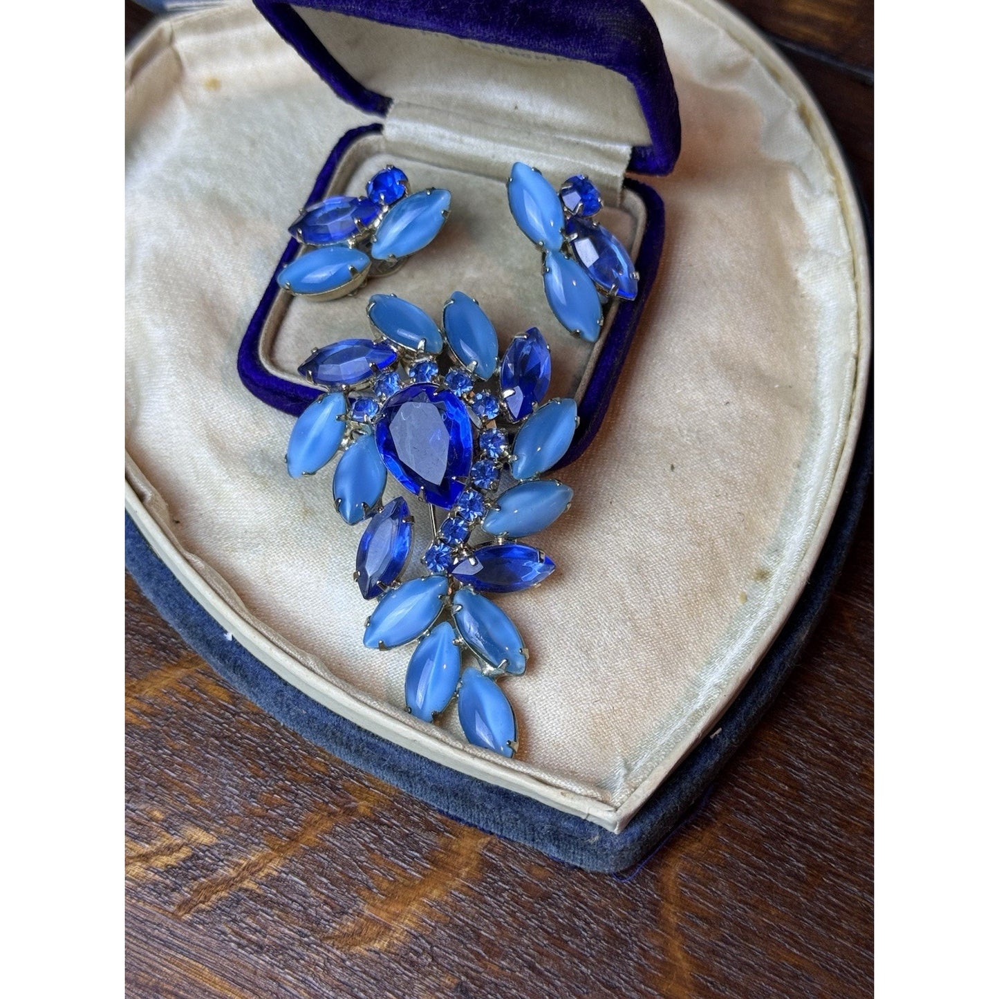 Vintage Blue Rhinestone Brooch Earrings Set Thermoset Navette Clip On