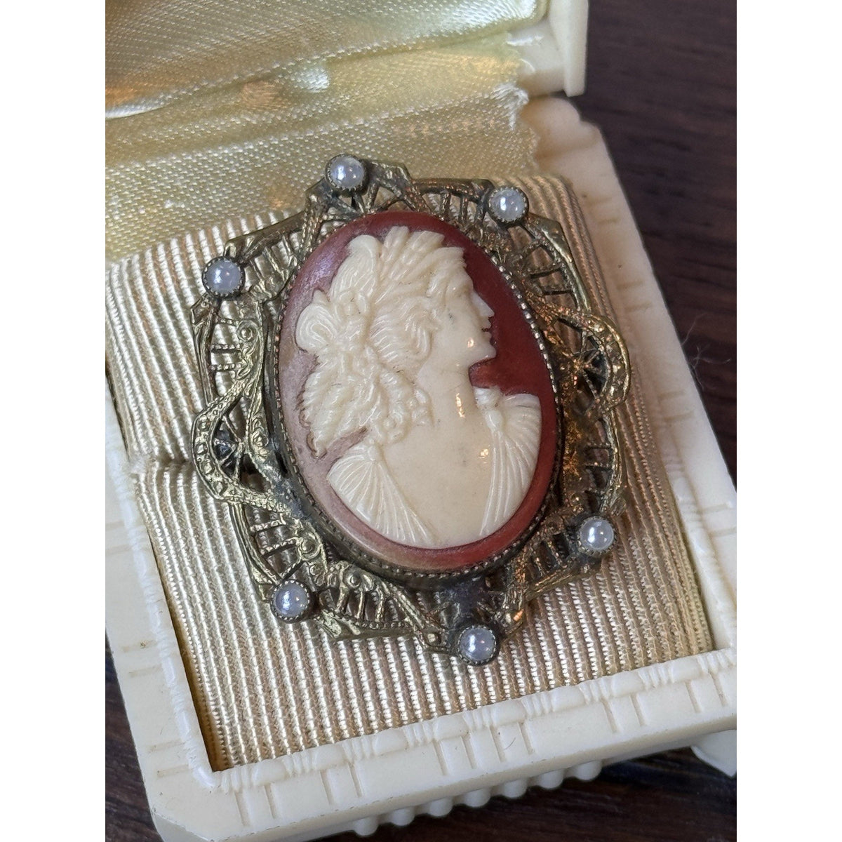 Vintage Faux Cameo Brooch Pendant Faux Pearl Filigree Frame Antique Style 1.875”
