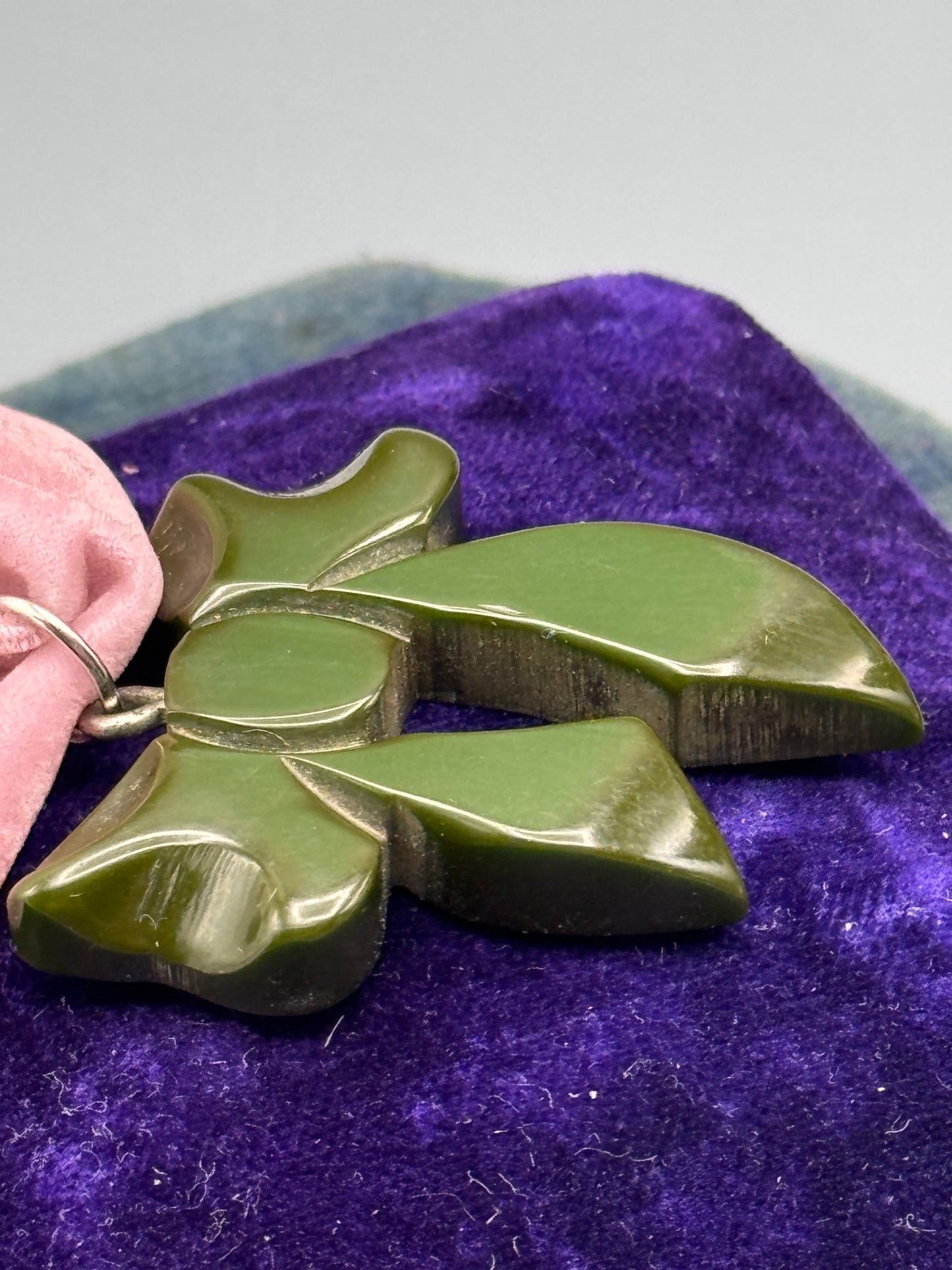 Bakelite Bow Pendant Green Carved Ribbon 1.5”