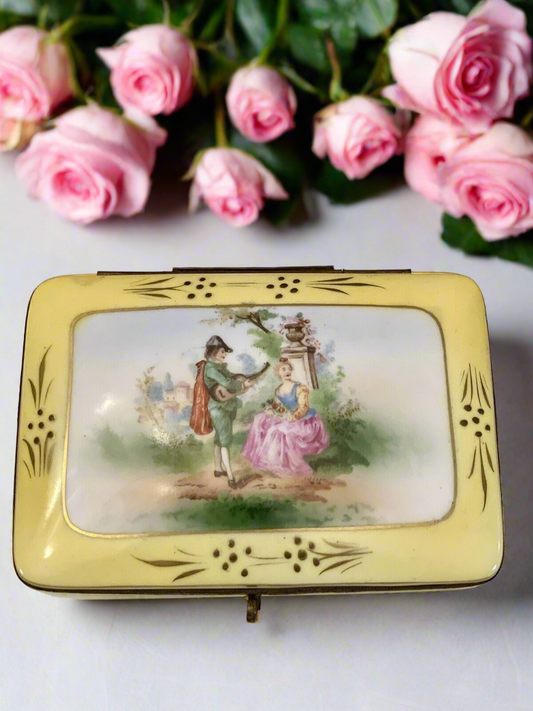 Antique Limoges Style Box Courting Couple Graf Von Henneberg JLMENAU