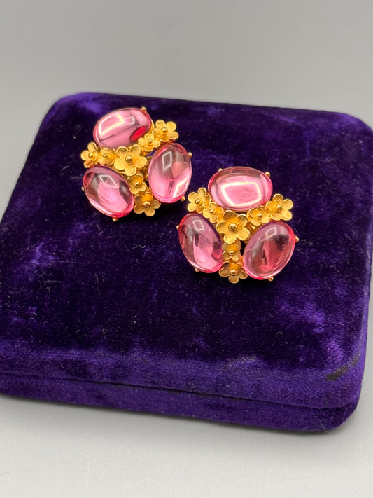 Vintage Trifari Earrings Goldtone Pink Cabochon Floral Clip Ons 1″