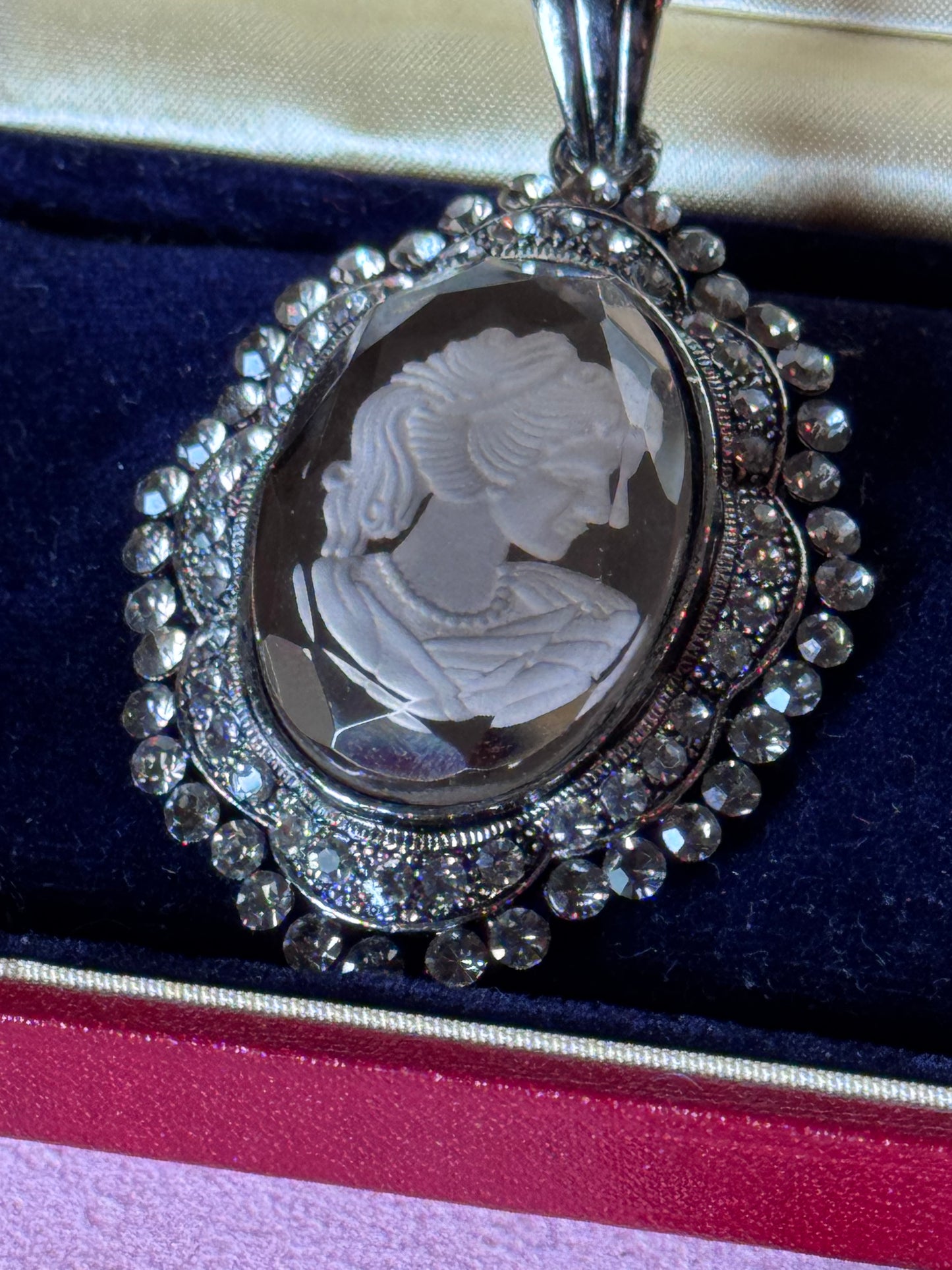 Gothic Victorian STYLE Cameo Pendant Necklace Black Glass Intaglio Style Rhinestone 26” Chain