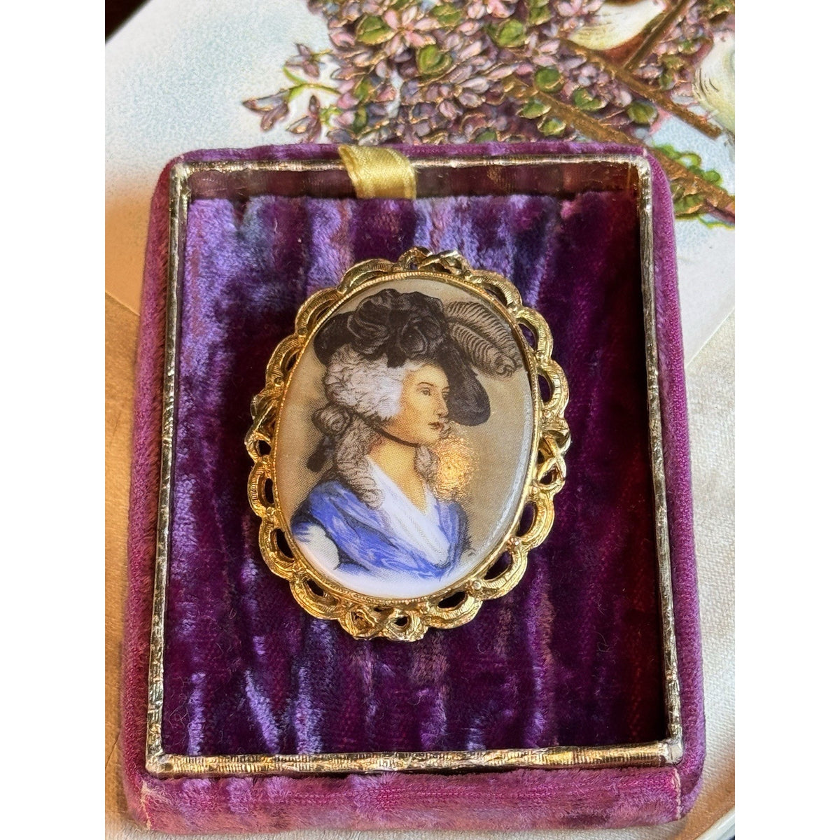 Lady Portrait Brooch VINTAGE Blue Dress Feather Hat Goldtone Oval Frame 2”
