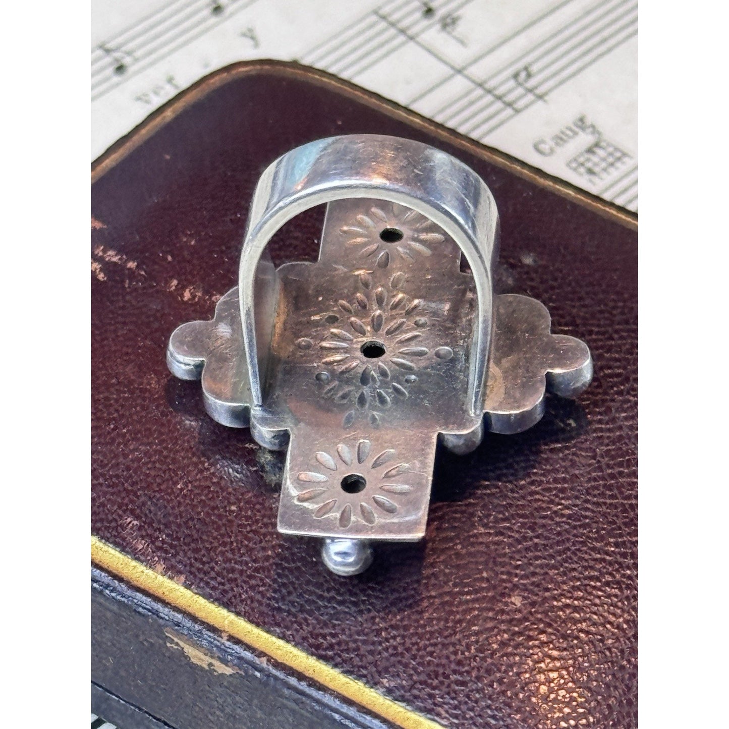 Vintage Finnish 916H Silver Handmade Folk Art Statement Ring Size 6 1968