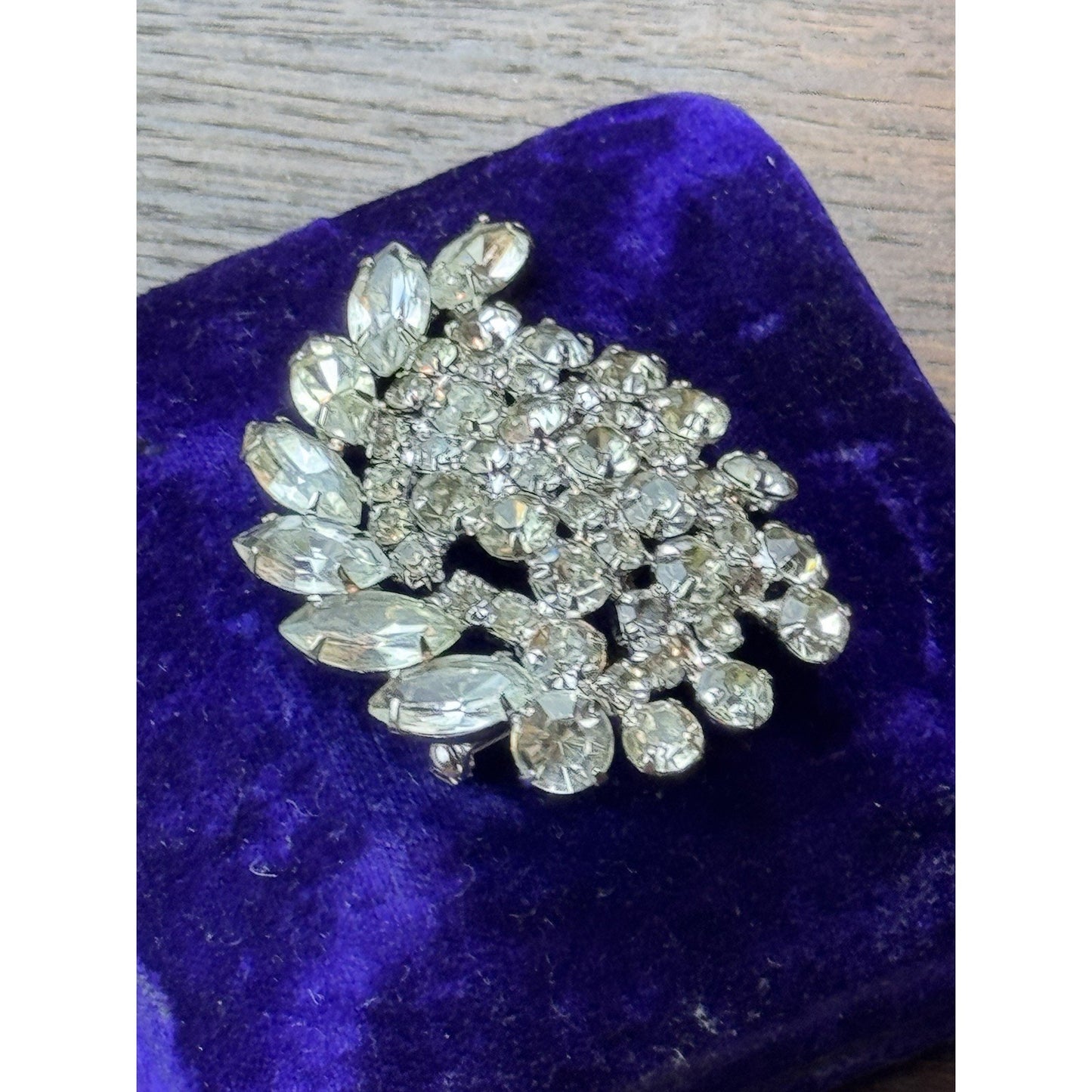 Vintage Brooch Clear Rhinestone Spray Silvertone 2.5” x 1.75”