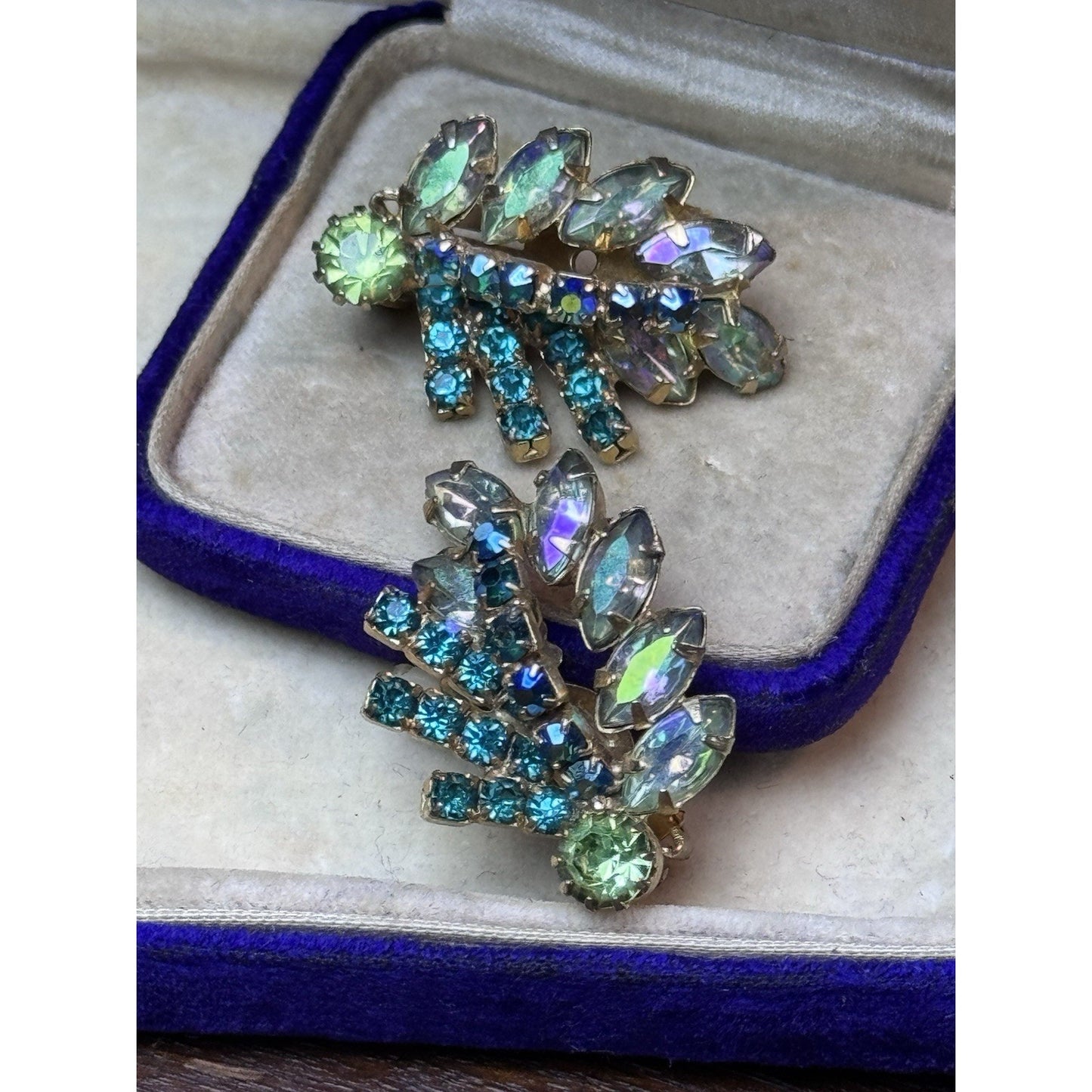 Vintage Earrings Aurora Borealis Blue Green Rhinestone Clip On Goldtone