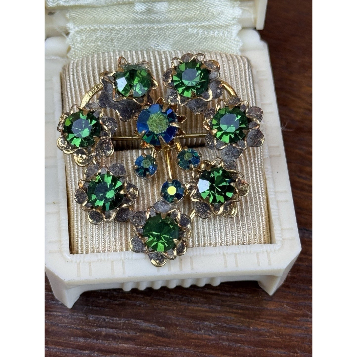 Vintage Heart Brooch Green Rhinestone Goldtone Floral Costume Jewelry 1.5”