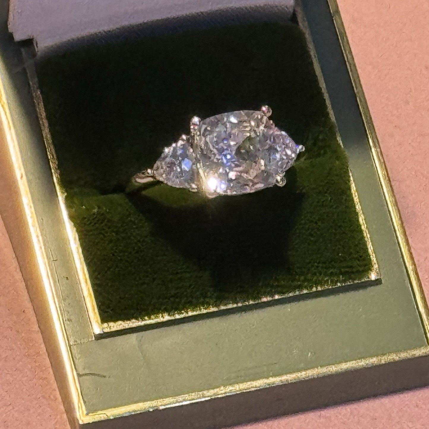 Cubic Zirconia 925 Sterling Silver Ring Size 8 VIETNAM - ESTATE FIND