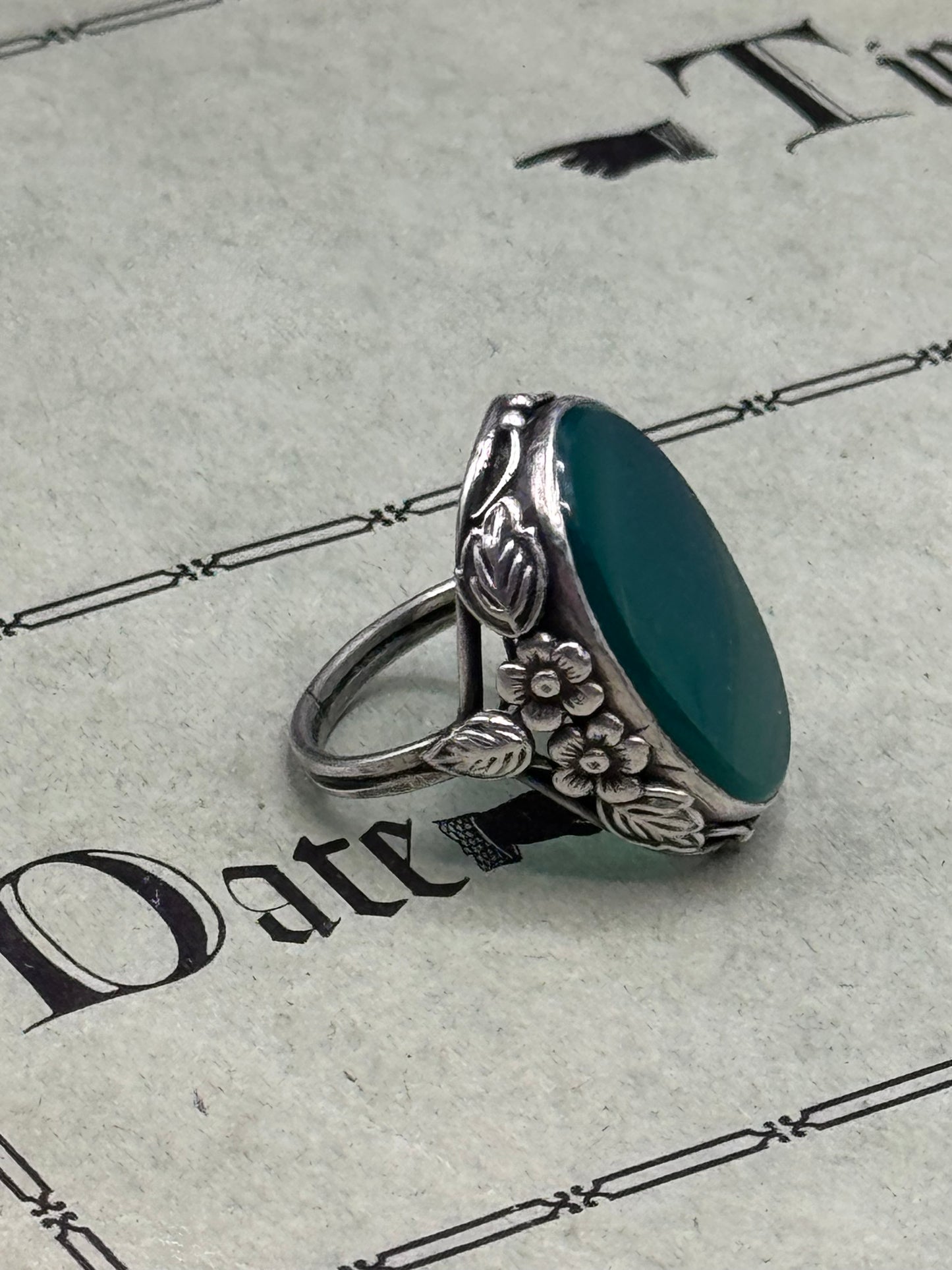 Sterling Silver TESTED Green STONE Ring Floral Statement Cocktail Ring Size 6