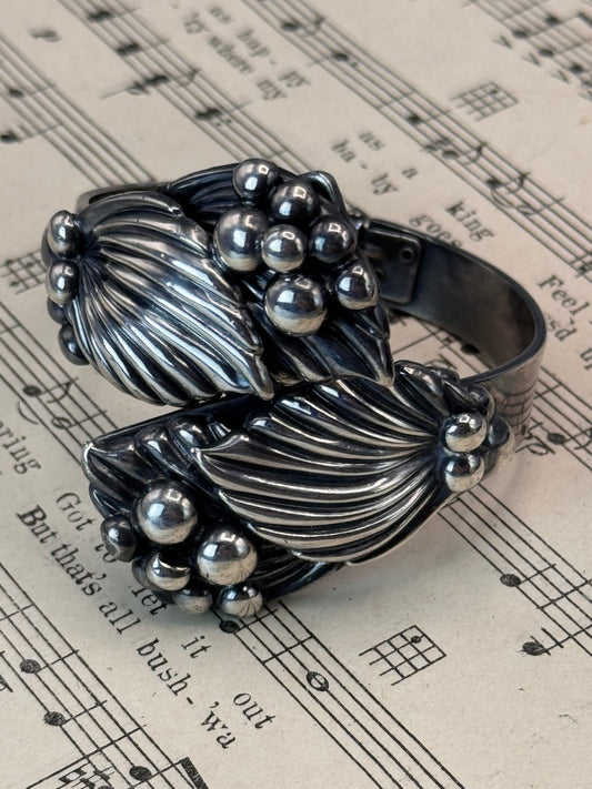 Vintage Silvertone Hinged Bangle Bracelet Art Deco Style Wide 6” Fit