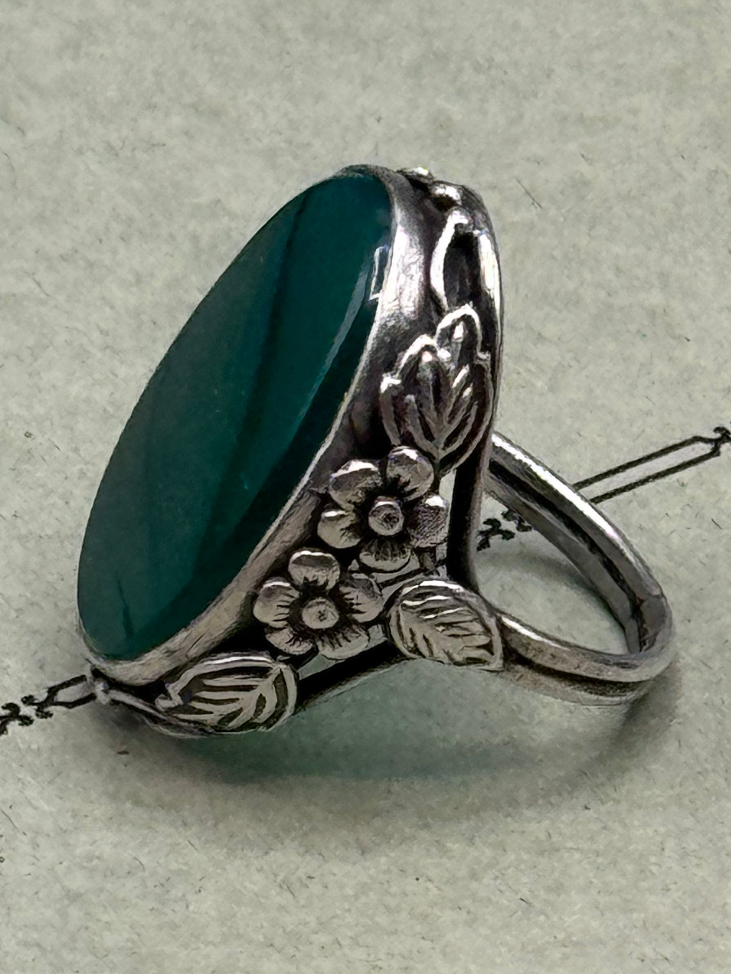 Sterling Silver TESTED Green STONE Ring Floral Statement Cocktail Ring Size 6