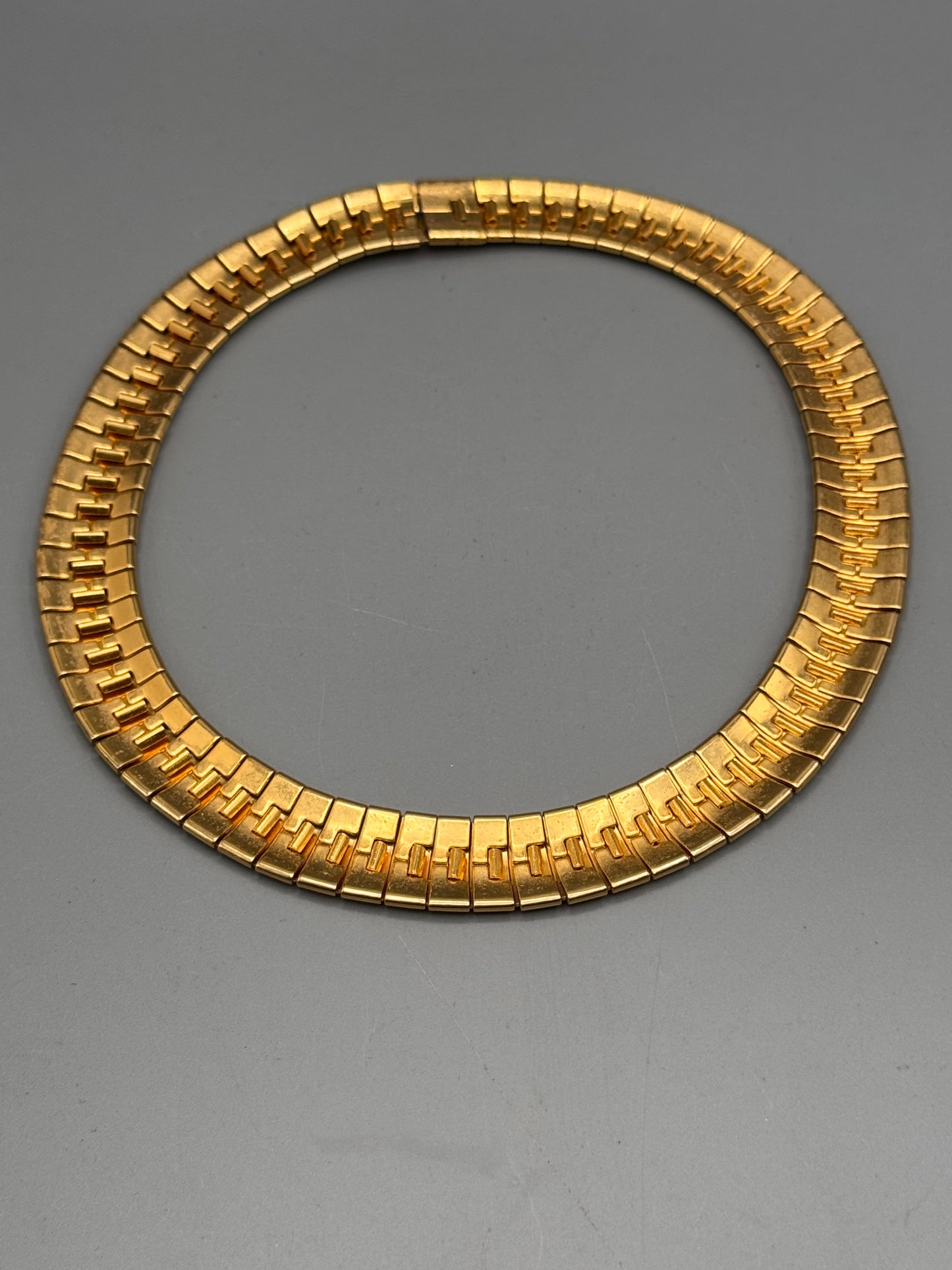 Goldtone Omega Necklace Vintage Collar Choker 15.5” Wide Statement