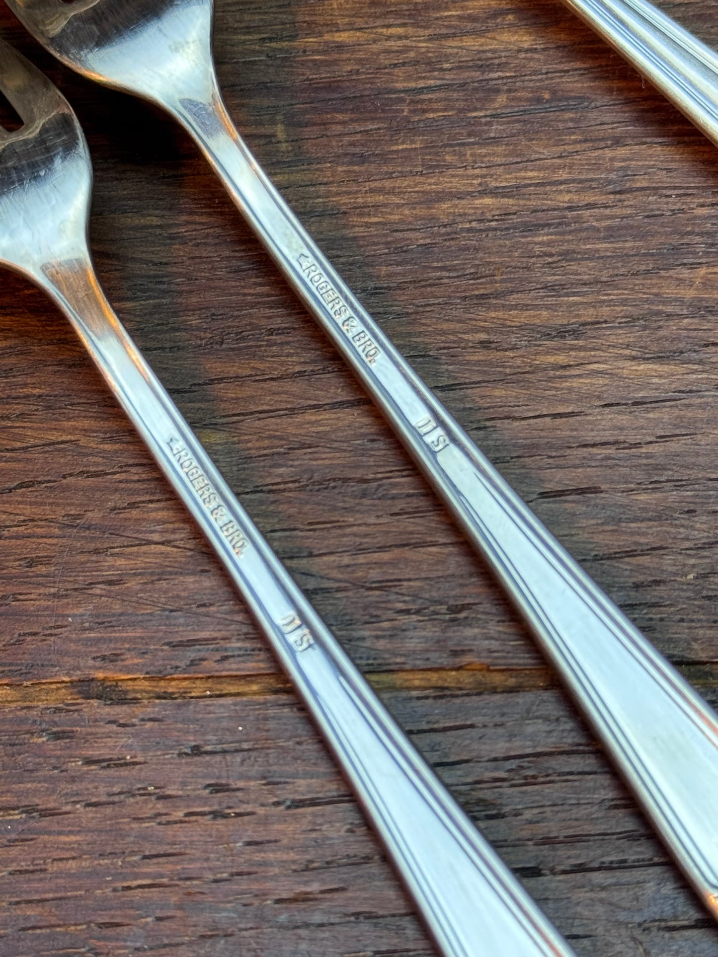 Oyster Forks Set 6 Silver Plate Daybreak Pattern Rogers Bros 5.5”