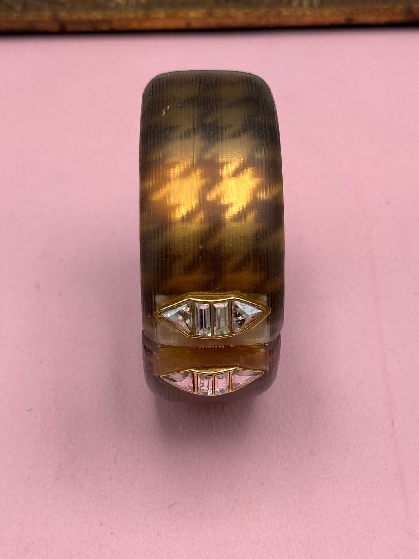 Alexis Bittar Houndstooth Lucite Hinged Bangle Crystal Accent 6.75”