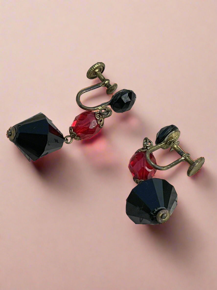 Vintage Black & Red Tear Drop Bead Earrings Screw Back West GERMANY