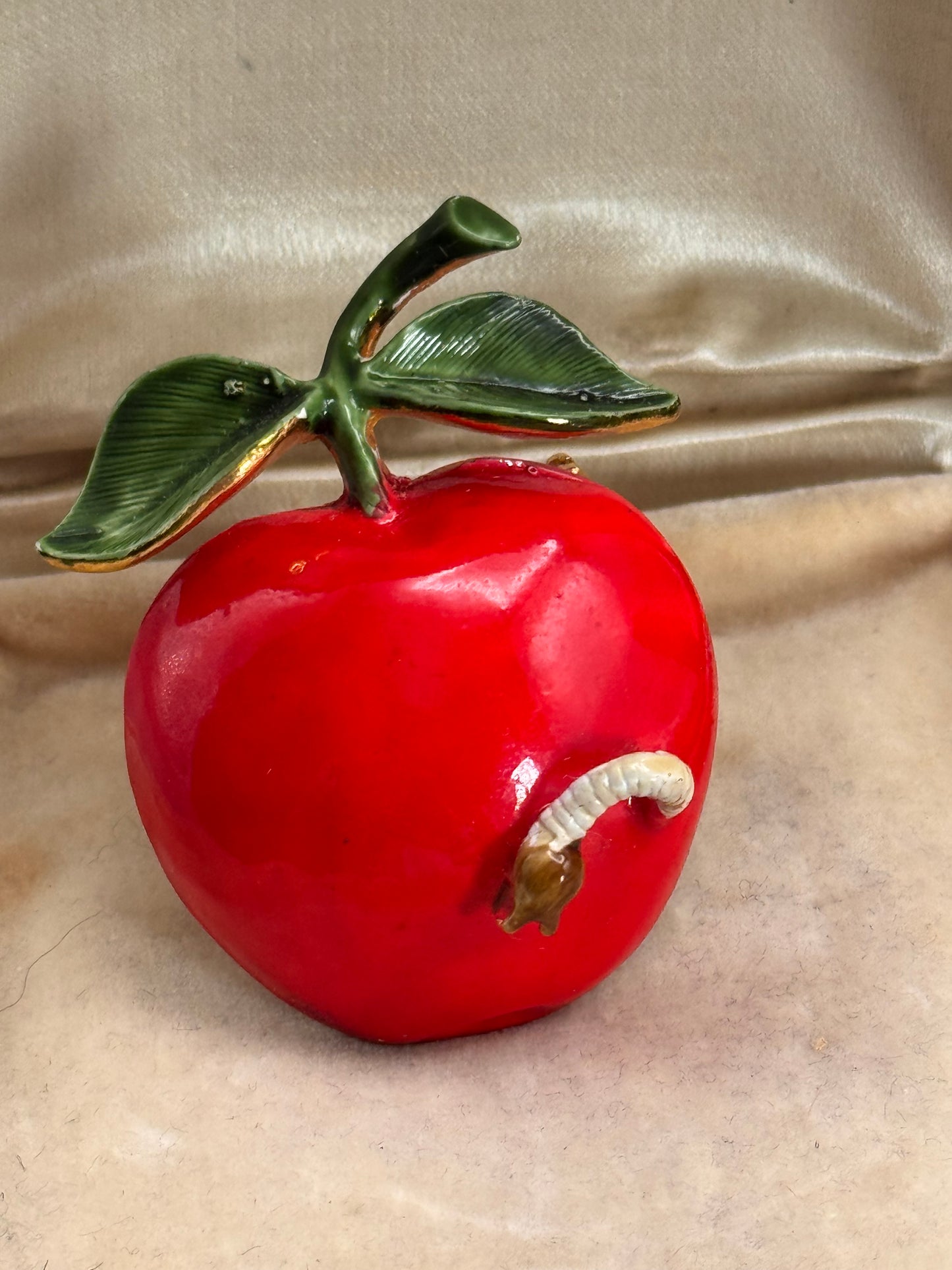 Vintage Original Robert Apple Brooch Red Apple Enamel Goldtone Signed 2”