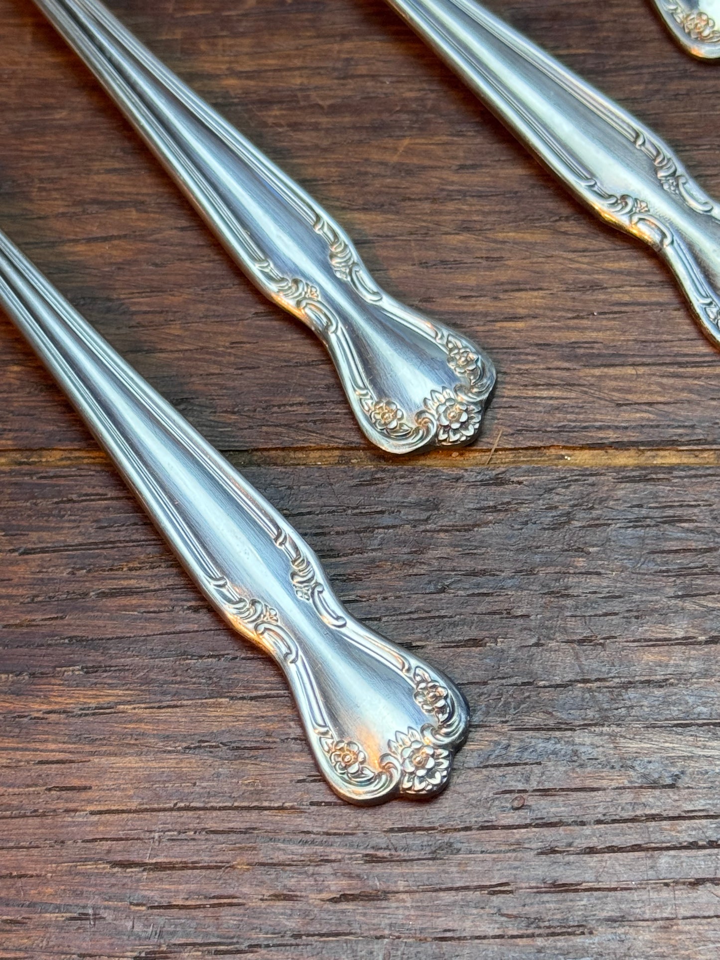 Oyster Forks Set 6 Silver Plate Daybreak Pattern Rogers Bros 5.5”