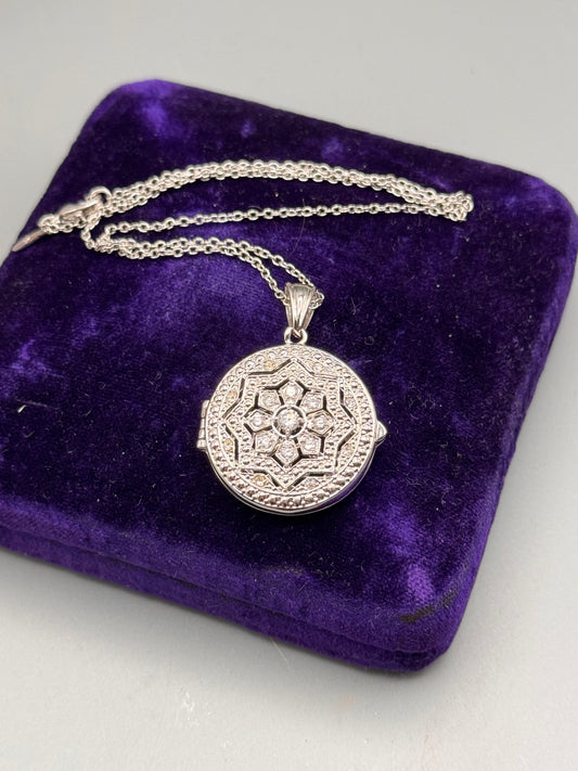 Vintage Avon Silver-tone Locket Filigree Rhinestone Necklace 16” 1” Locket