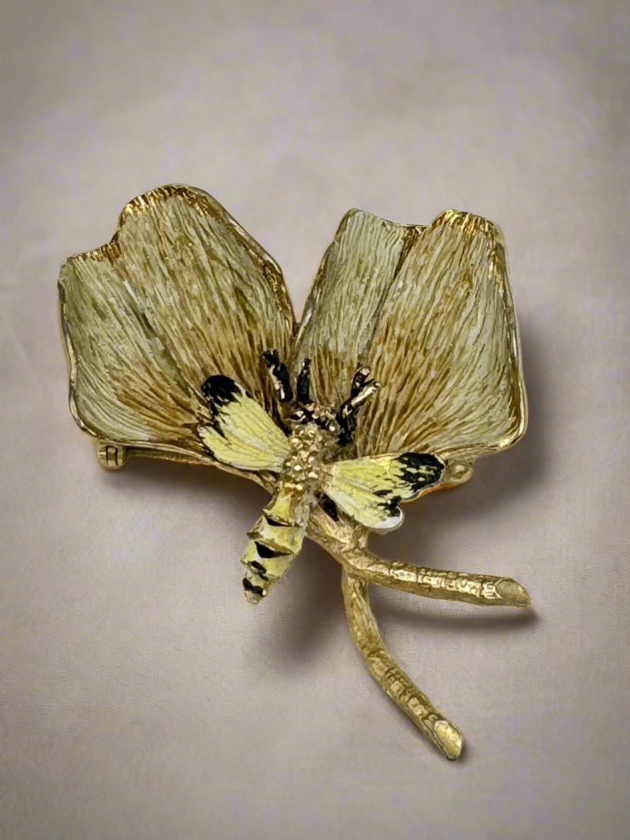 Vintage SIGNED Hattie Garnegie Bee & Flower Brooch 🐝