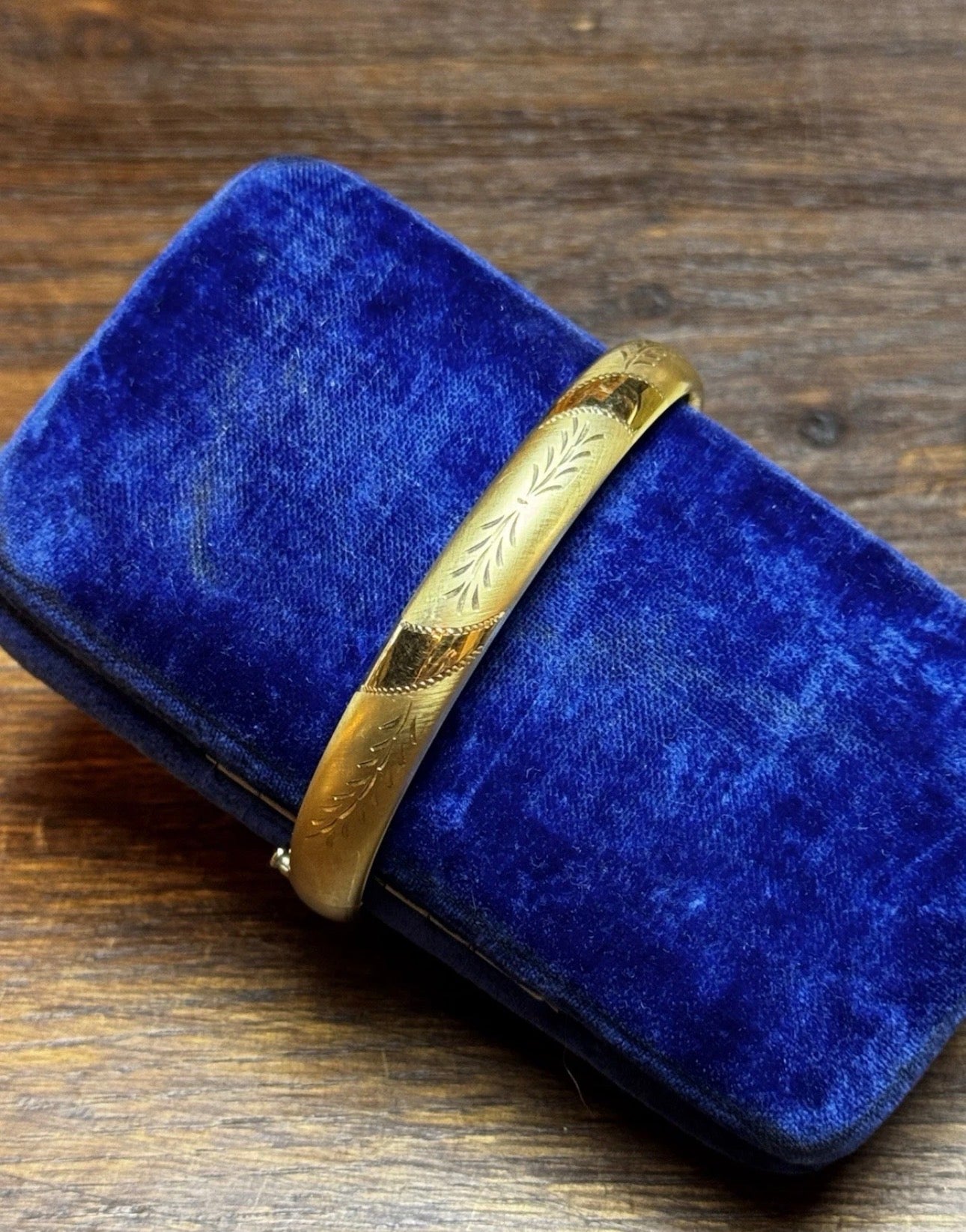 Gold-Filled Bangle Hinged Bracelet Laurel Engraved 7” VINTAGE  “12K GF”