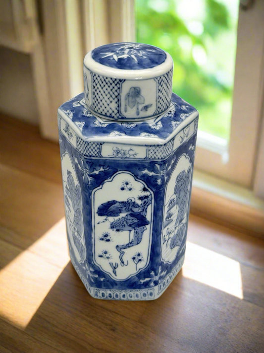 Vintage Asian Chinese Blue & White Hexagon Covered Tea Caddy Jinger Jar