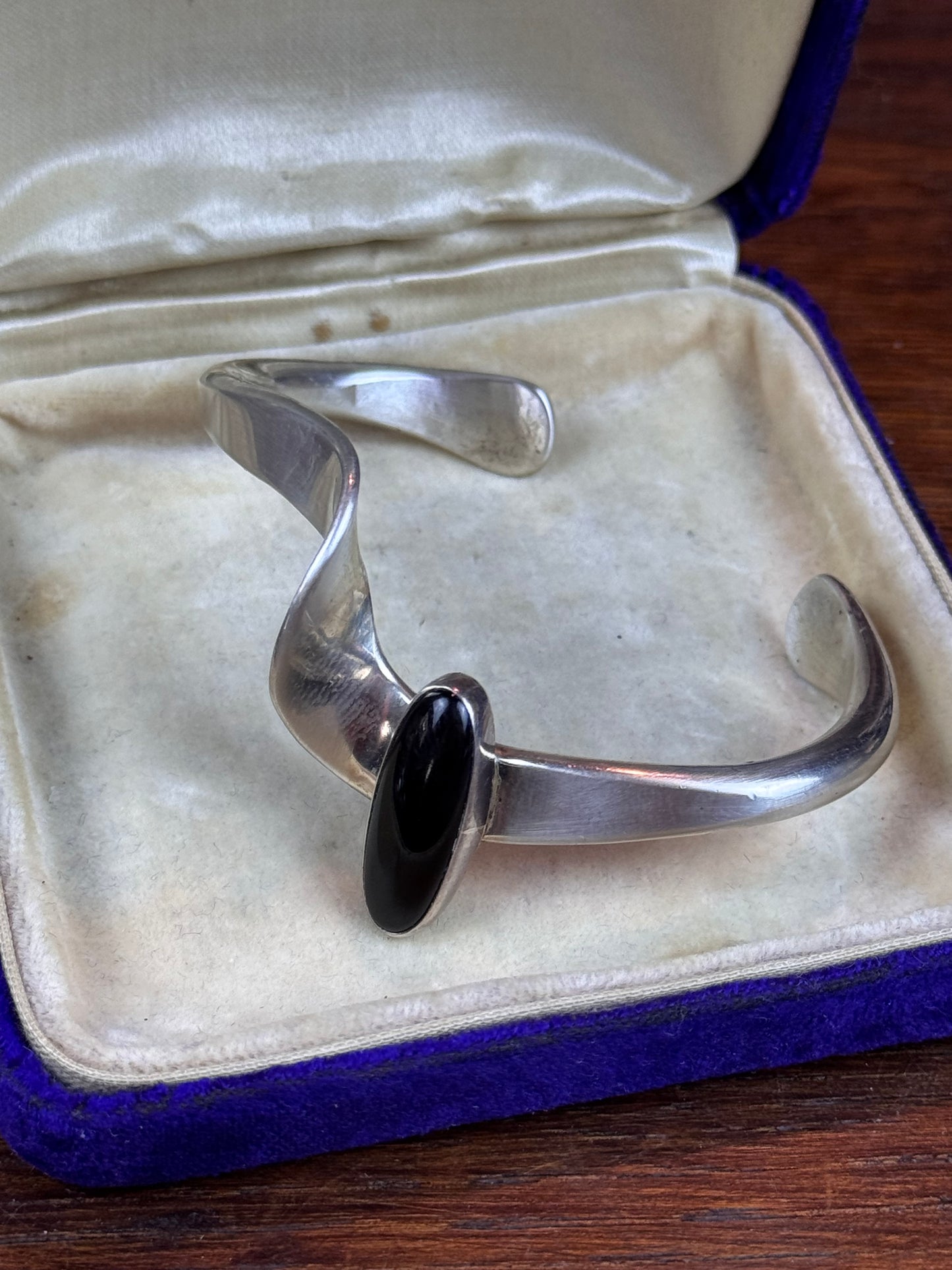 Vintage Sterling Silver Onyx Cuff Bracelet Navajo JH Signed Modernist 33.7g