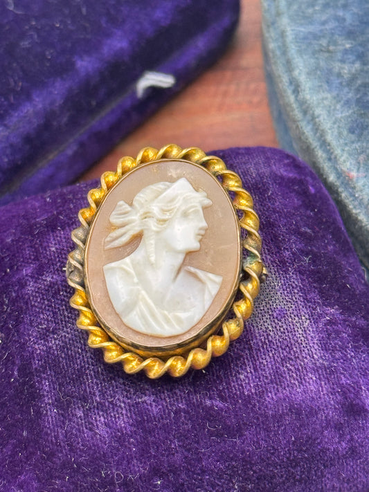 Antique Neoclassical Cameo Brooch Gold Filled Oval Portrait 1.5”