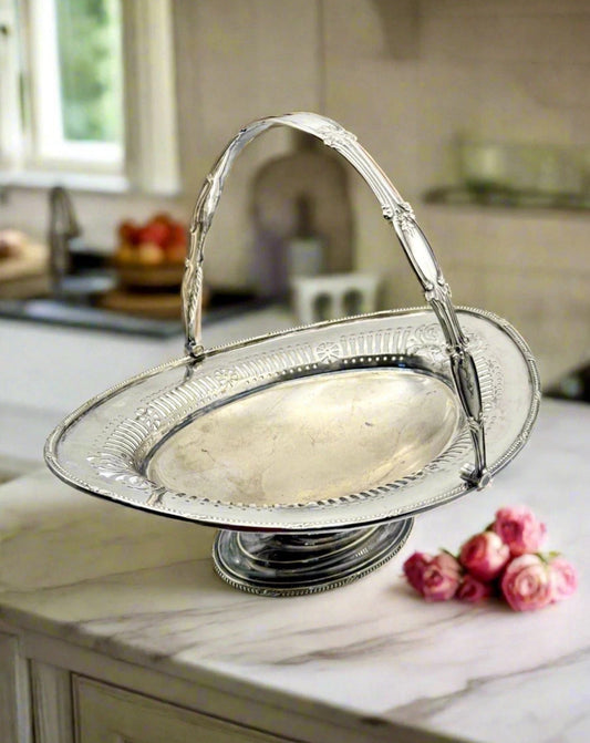 English SHEFFIELD Silverplate Fruit Basket EMBASSY Gladwin Ltd