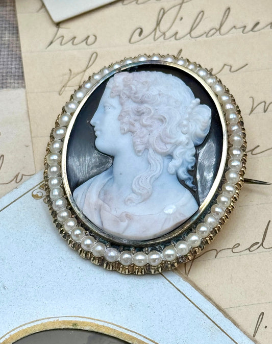 Antique VICTORIAN Hard Stone Cameo Brooch with Pearls in 14K Gold Museum-Worthy