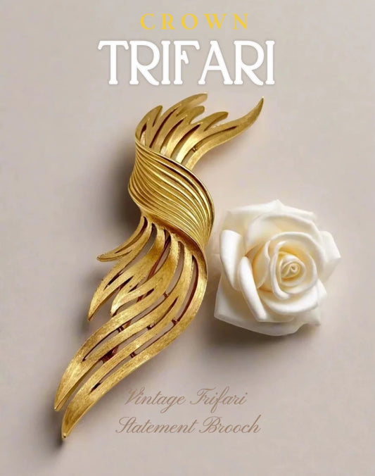 Vintage CROWN TRIFARI Statement Brooch Goldtone 3.5”l