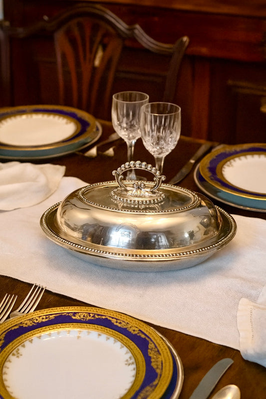 Antique Mappin & Webb Silver-plate Covered Entrée Dish with Family Crest – Late Victorian/Edwardian c.1890–1910