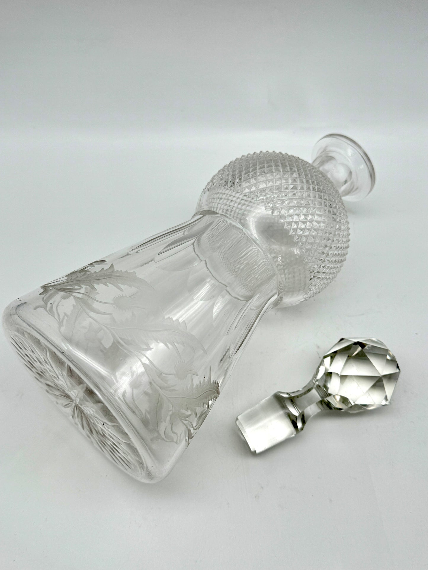 Vintage SCOTTISH THISTLE Decanter With Stopper Chrystal 11.5”h