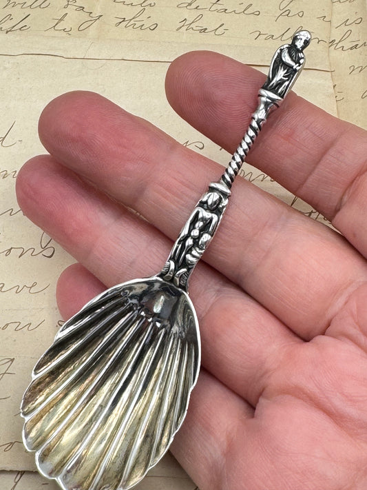 Georgian Style Sterling Silver Caddy Spoon London Hallmark worn Shell Design with Apostle Handle