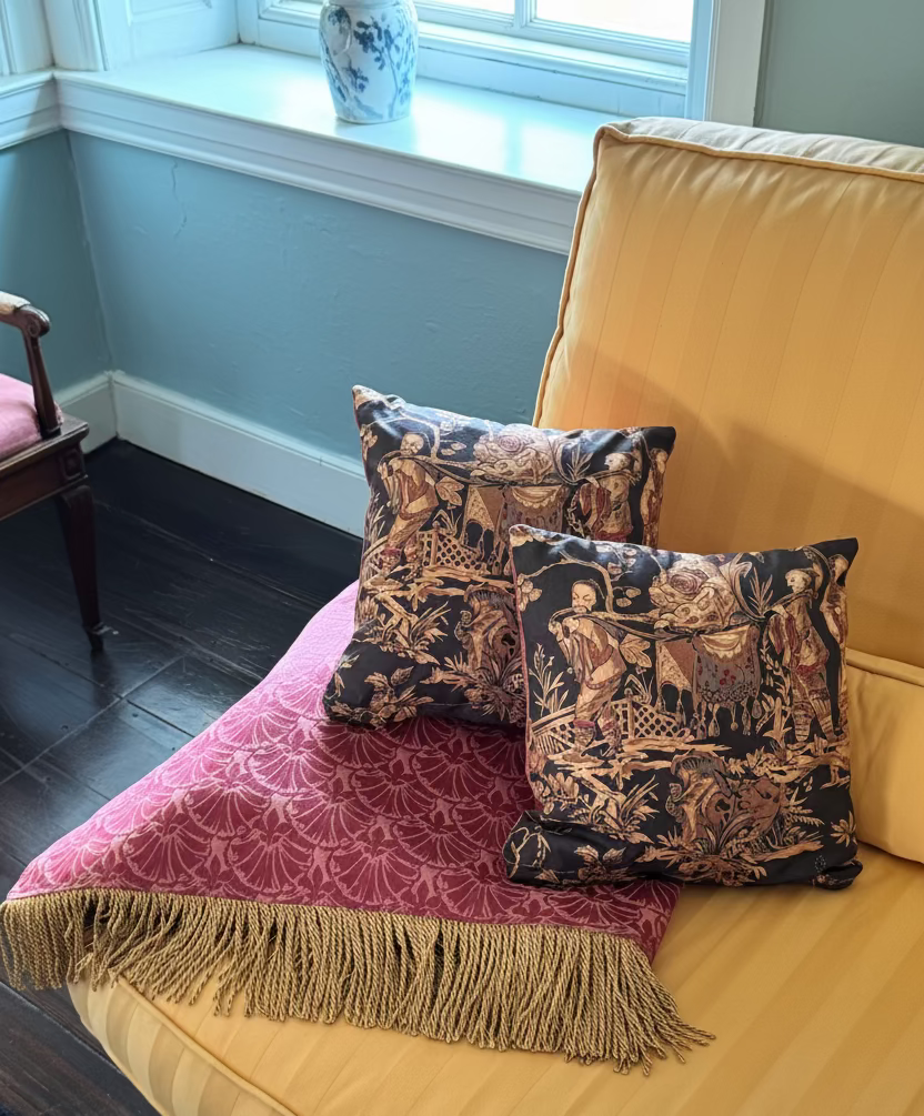 Custom Made Vintage “Schumacher” Pillow & Throw Set – Chinoiserie Scenic Textile Double-Sided Designer Fabric)