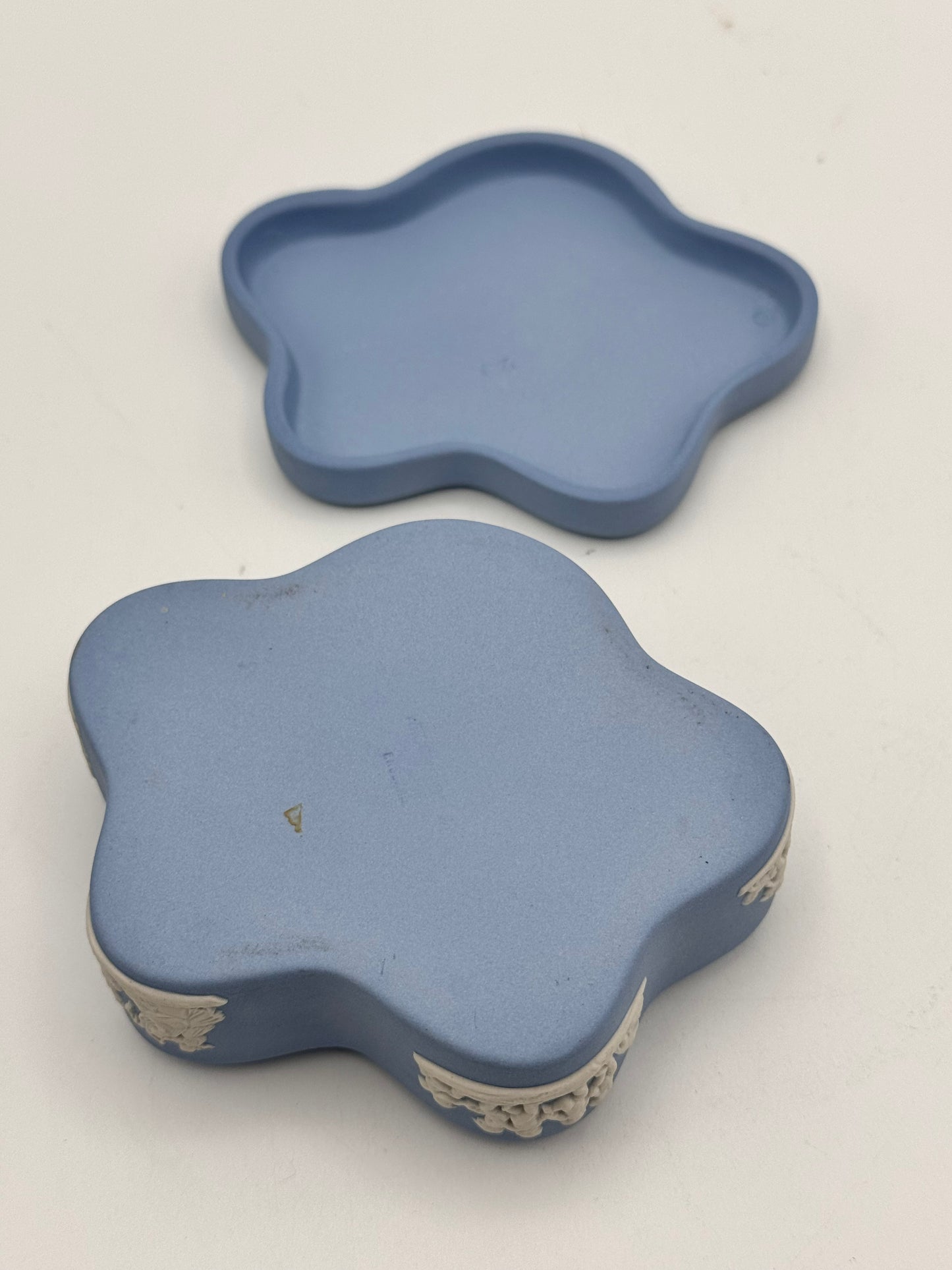 Wedgwood Blue Jasperware Cherub Trinket Box Quatrefoil England