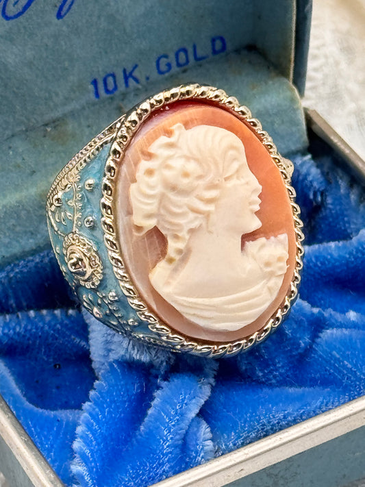 Faux Cameo Ring Enamel Gold Tone Victorian Revival Style Size 8.5