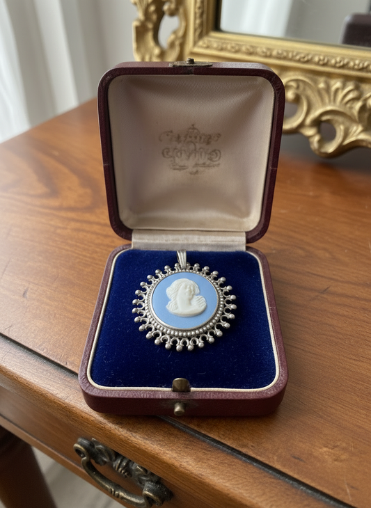 Wedgewood Sterling Silver Jasperware Blue Cameo Pendant 1970s HALLMARKED