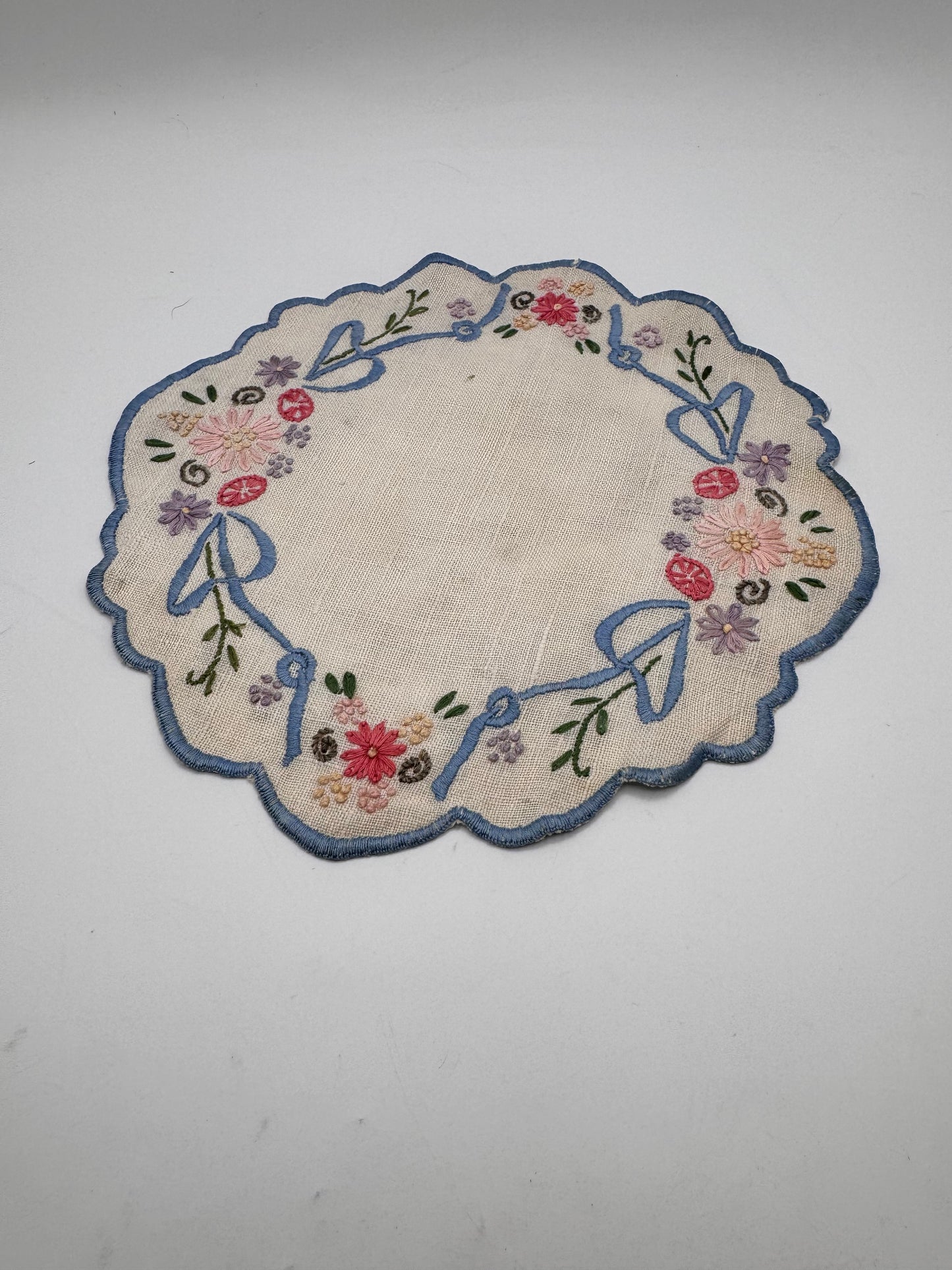 Vintage Hand Embroidered Doily Floral Blue Ribbon Bows Scalloped Edge 10.25”