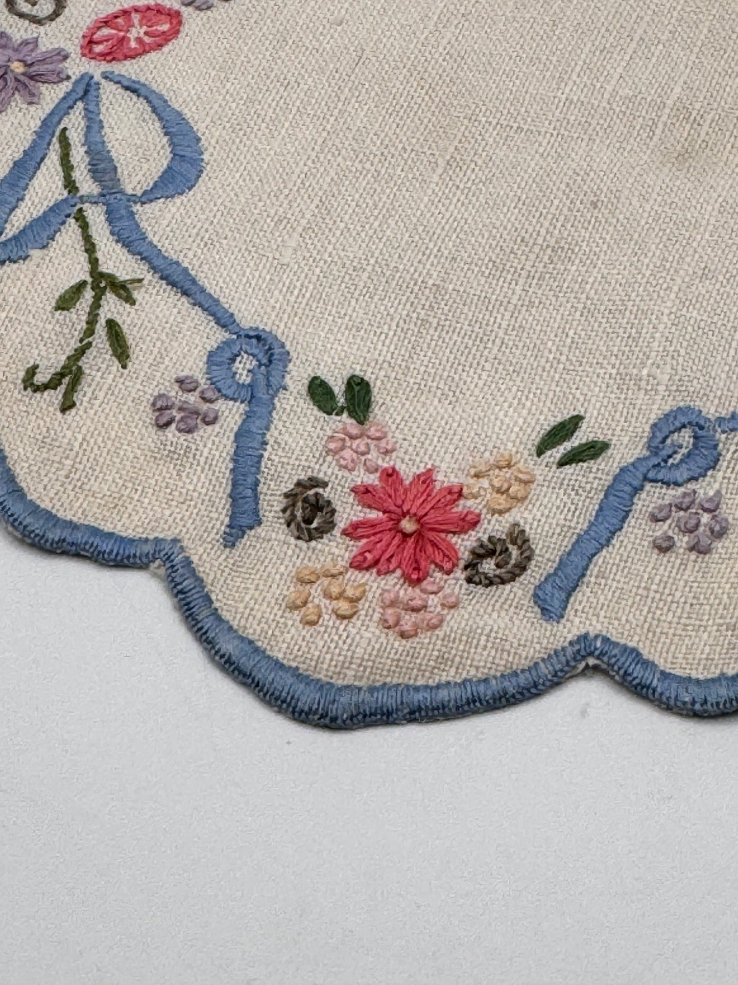 Vintage Hand Embroidered Doily Floral Blue Ribbon Bows Scalloped Edge 10.25”