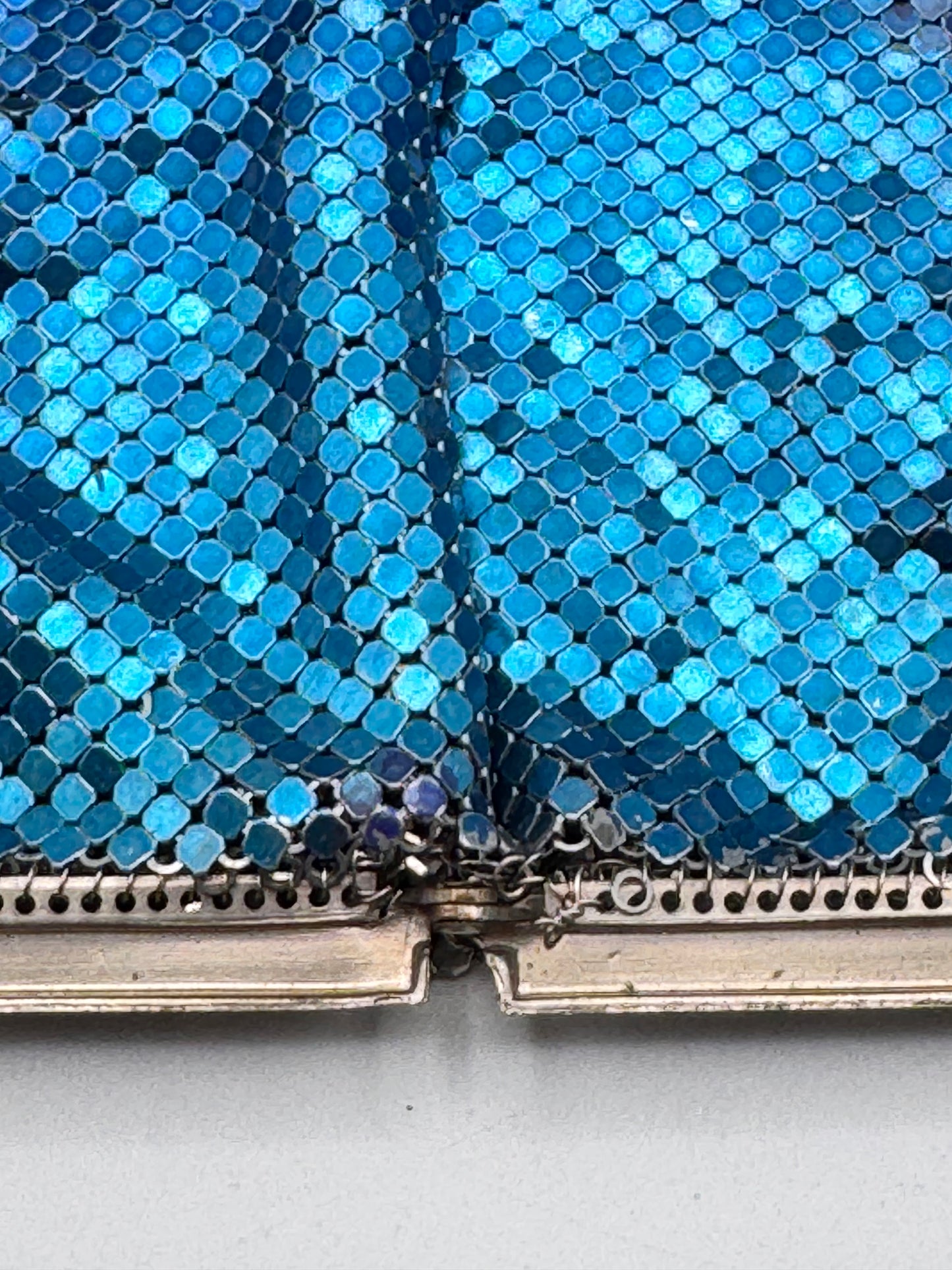 ICONIC Vintage 1920s Whiting & Davis Art Deco Spiderweb Mesh Flapper Evening Purse