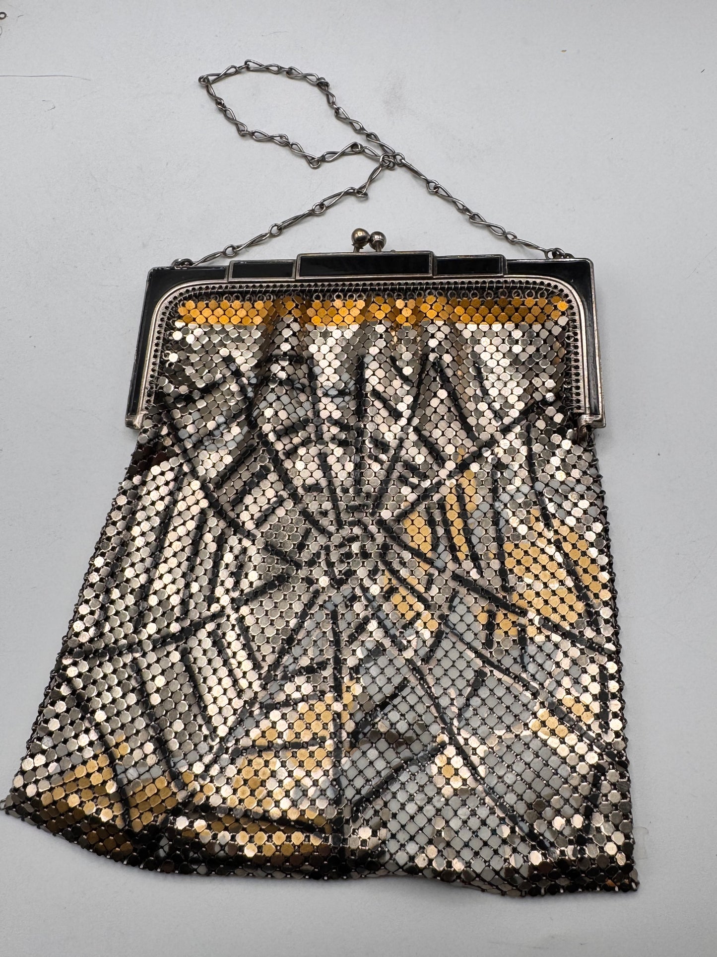 ICONIC Vintage 1920s Whiting & Davis Art Deco Spiderweb Mesh Flapper Evening Purse