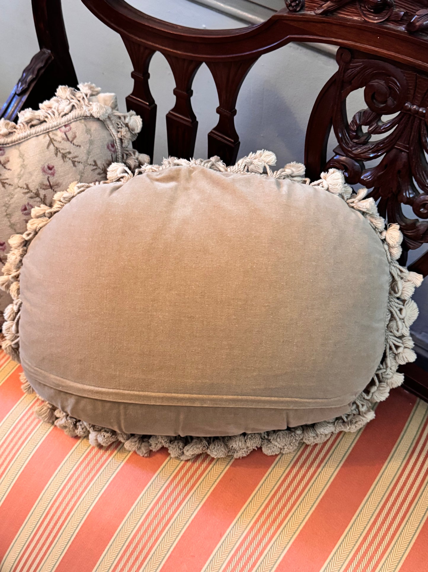 1 Large Oval Vintage Petit Point Rose Pillow 21” x 16” Velvet Back Tassel Trim