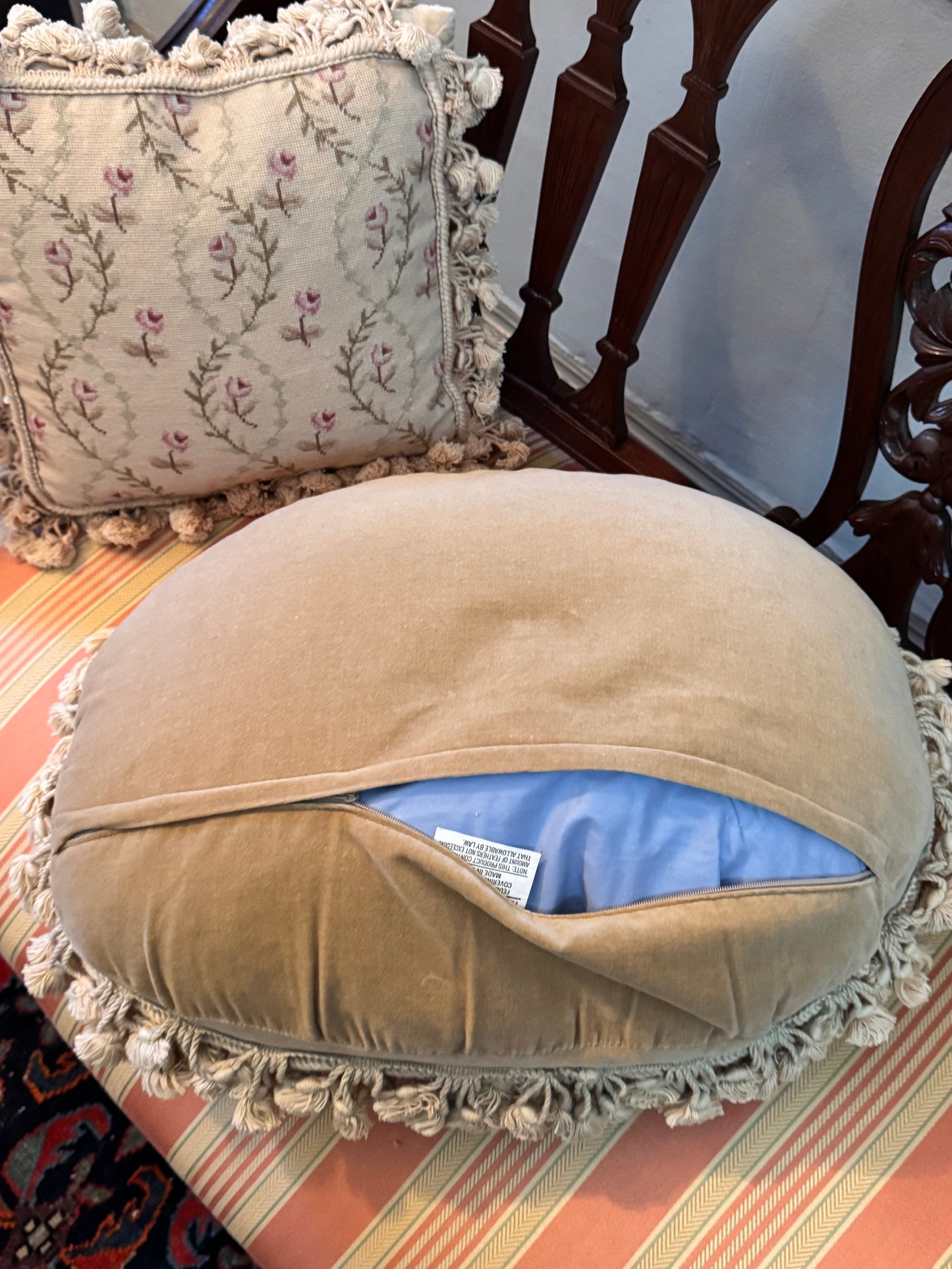 1 Large Oval Vintage Petit Point Rose Pillow 21” x 16” Velvet Back Tassel Trim