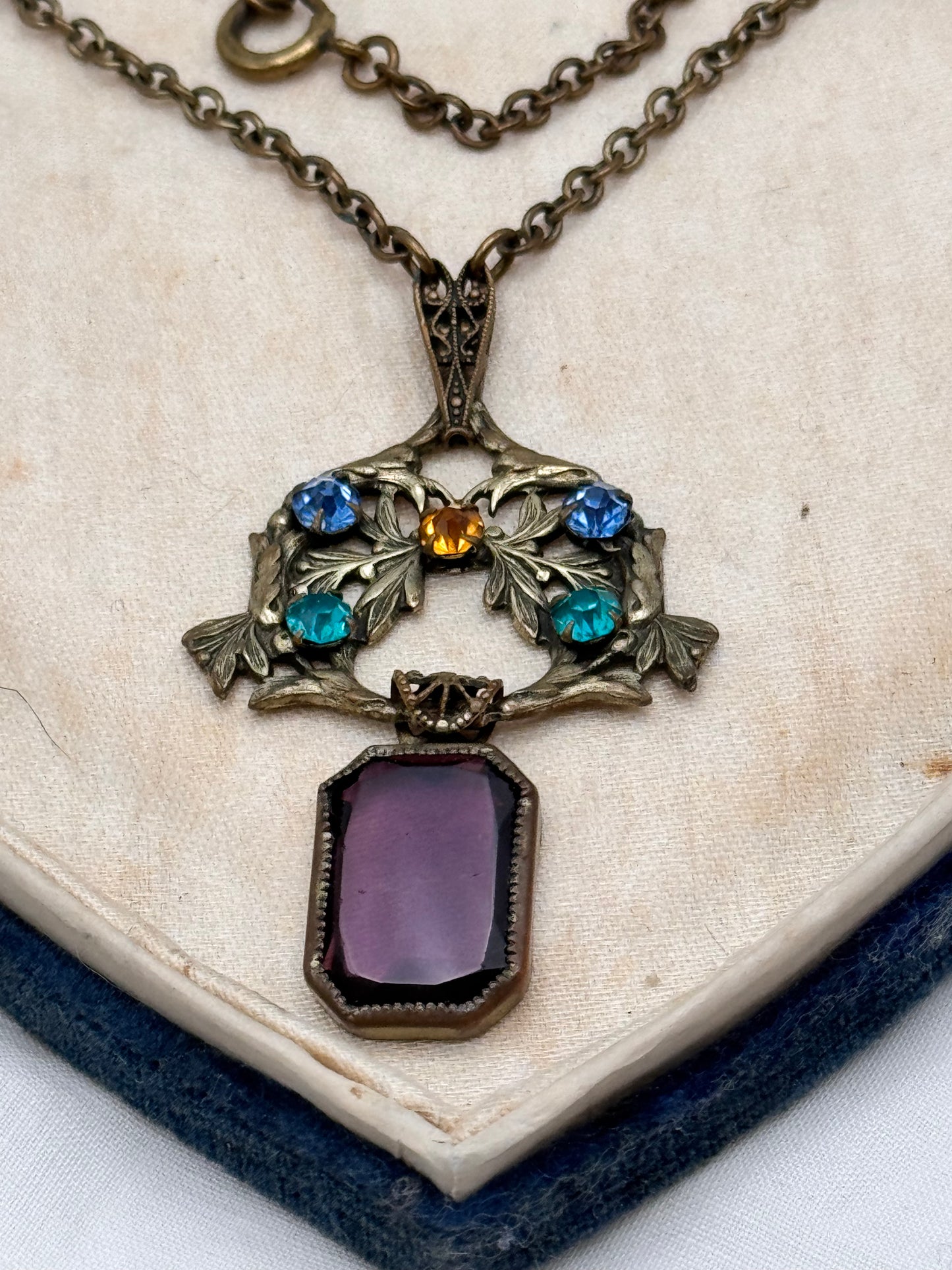 Vintage Arts & Crafts Style Necklace Purple Glass 16”