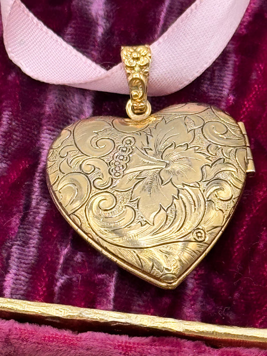 Vintage Goldtone Heart Photo Locket Necklace – 1.25” Engraved Floral Scroll Locket