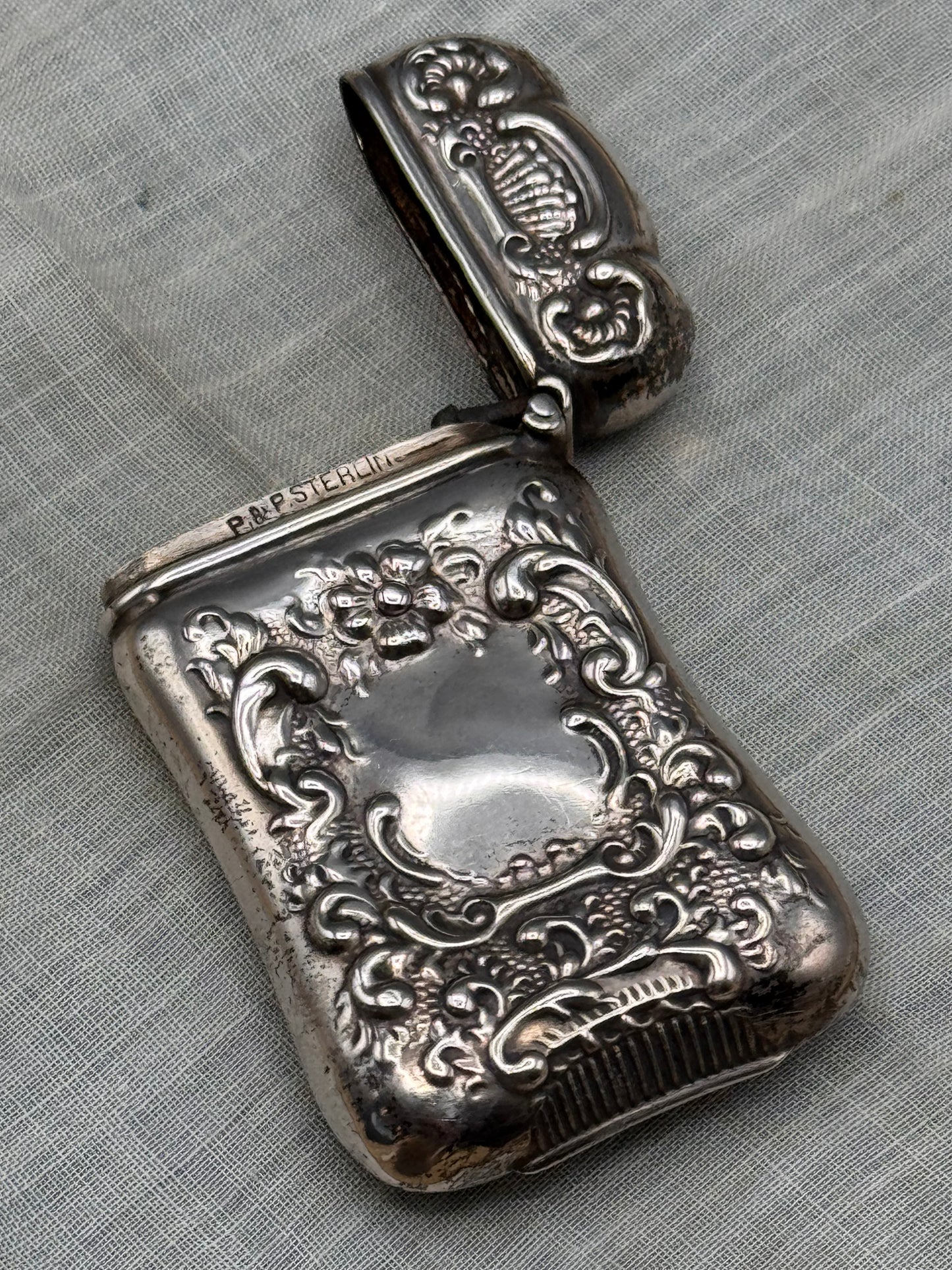 Antique Sterling Repousse Vesta Case Match Safe Floral Scrollwork 2.25”