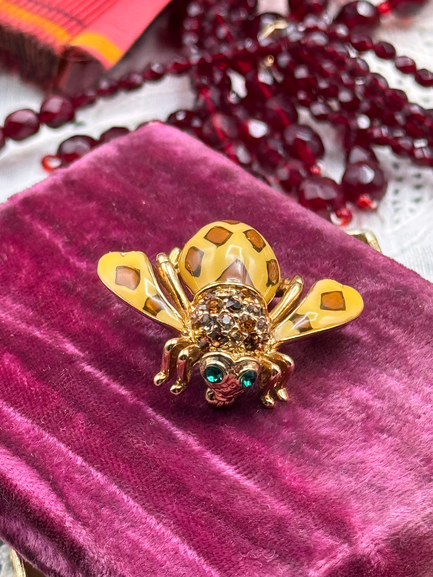 Joan Rivers Bee Brooch Goldtone Yellow Enamel Rhinestone Body Green Eyes 1.5”